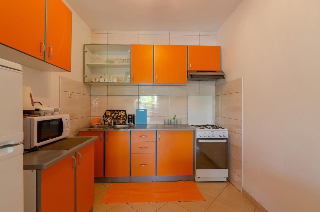 Apartmani Juraj Zavalatica Exterior foto